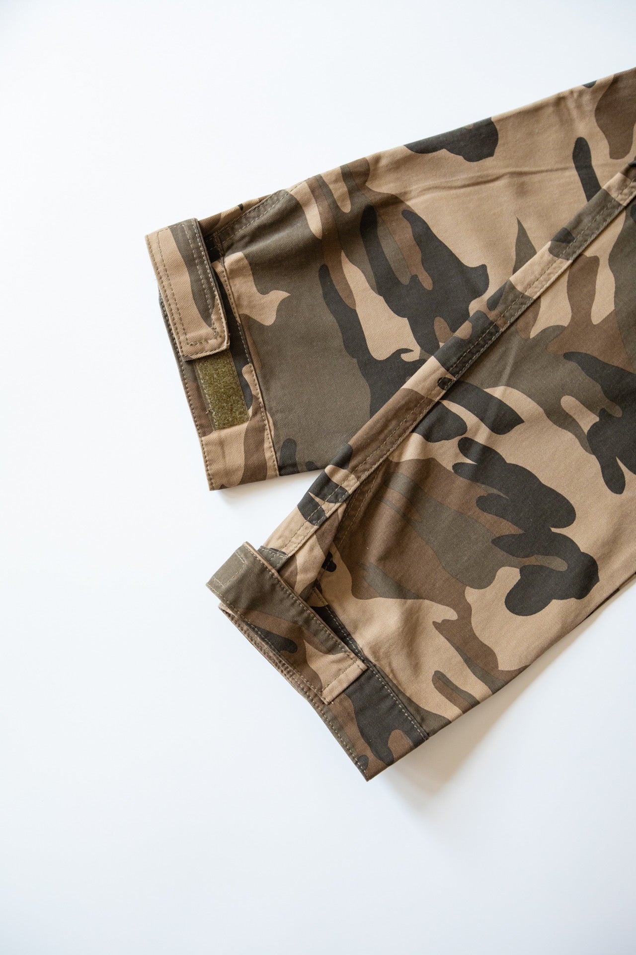 Safari Bond Cargo Pants - Desert Camouflage